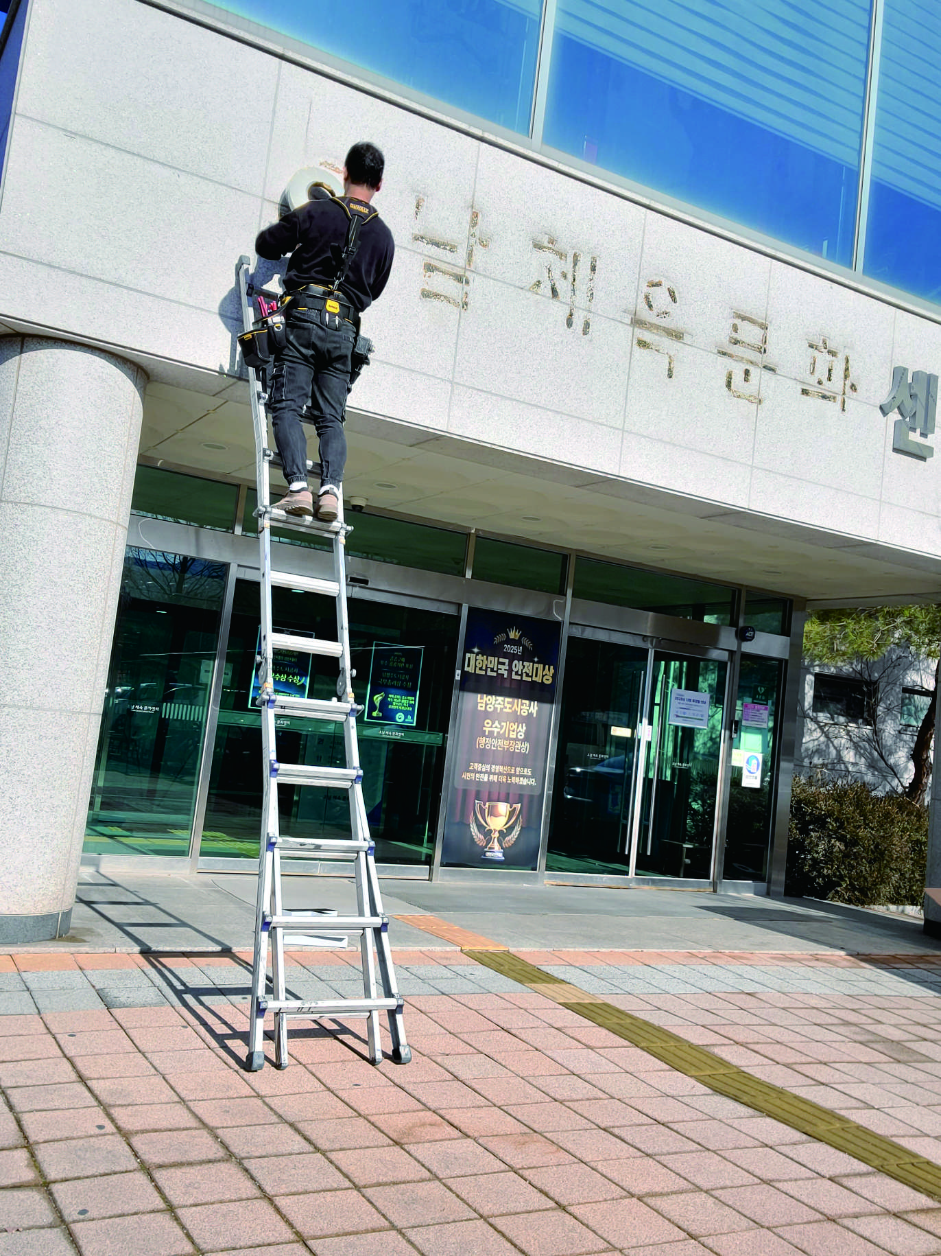 1889632632_AfbmkF2v_5116c30cb1f413d583cdb81c38ab594bb0e3bd8f.jpg 이미지크게보기